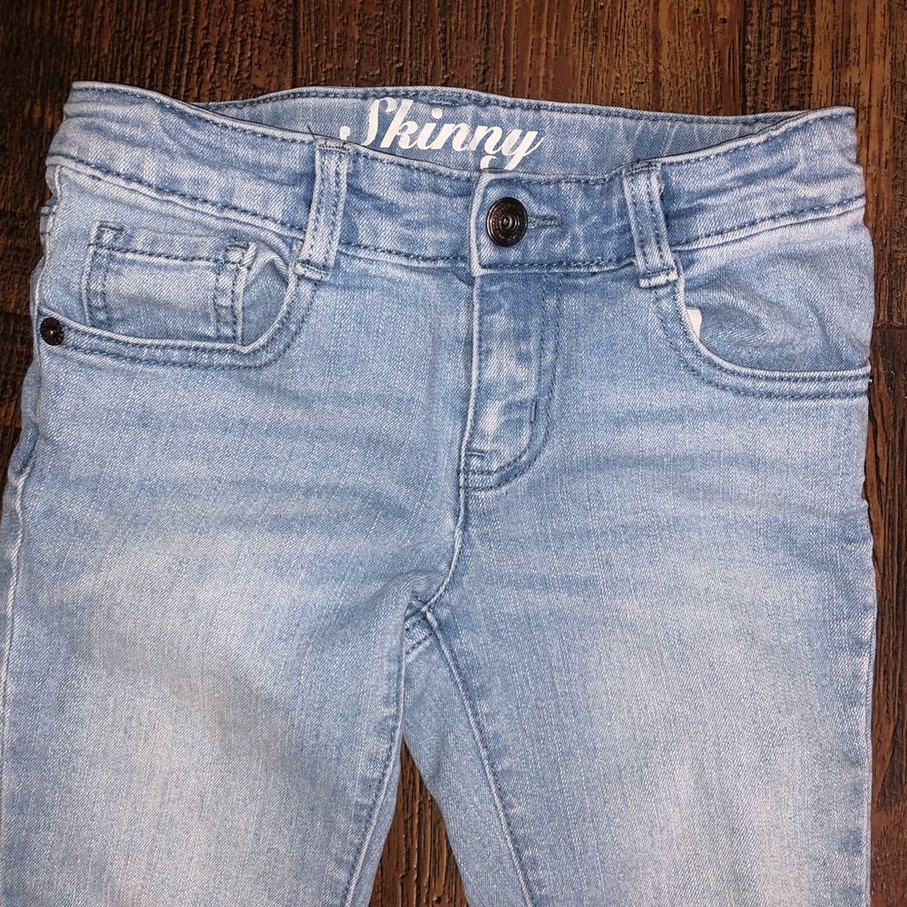 5 for $15! 🤗 Girls Crazy 8 jeans